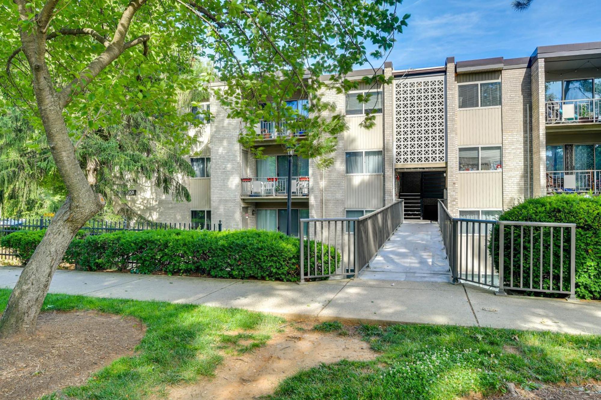 North Bethesda Apartment With Community Pool! エクステリア 写真